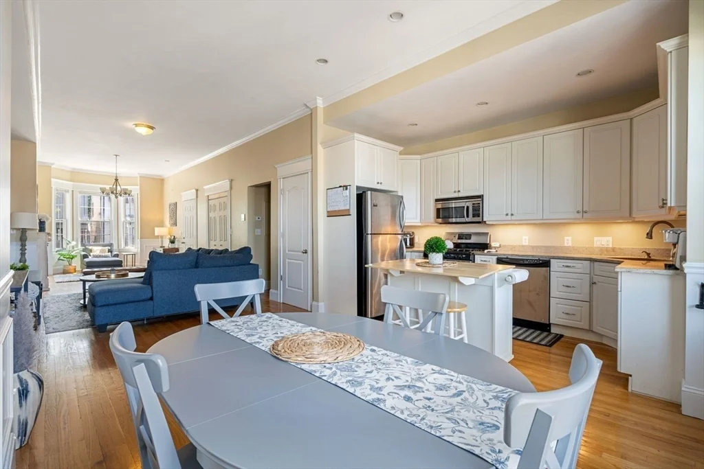 2 bed, 2.5 bath apartment for rent at 574 East Broadway Unit 1, South Boston — photo 23 of 35