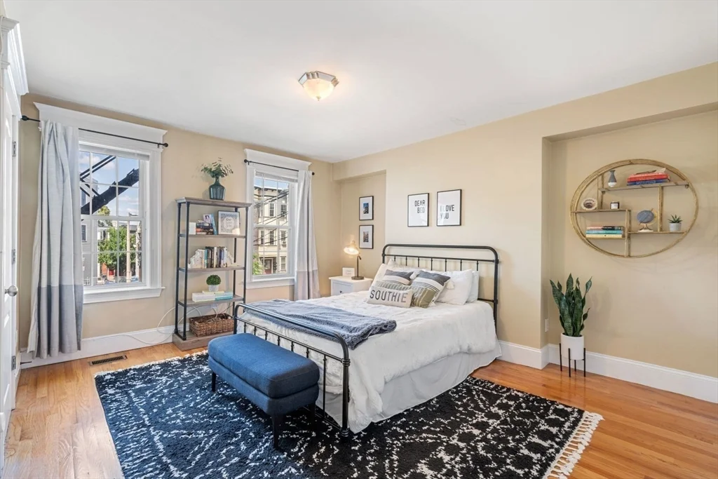 2 bed, 2.5 bath apartment for rent at 574 East Broadway Unit 1, South Boston — photo 7 of 35