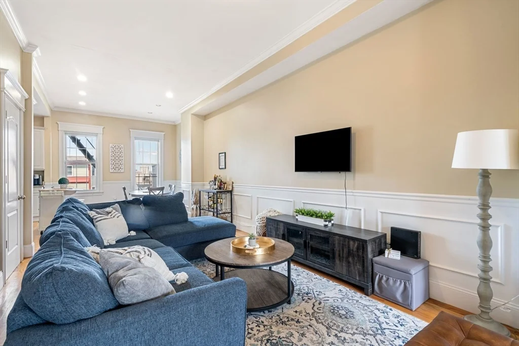 2 bed, 2.5 bath apartment for rent at 574 East Broadway Unit 1, South Boston — photo 26 of 35
