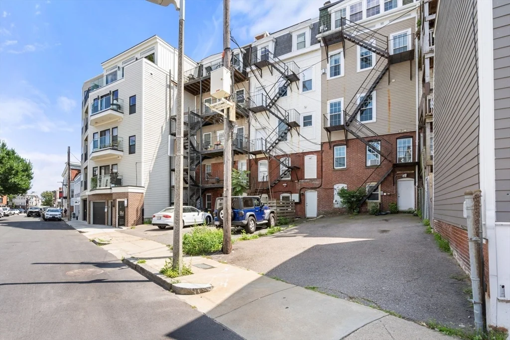 2 bed, 2 bath apartment for rent at 574 East Broadway Unit B, South Boston — photo 25 of 30