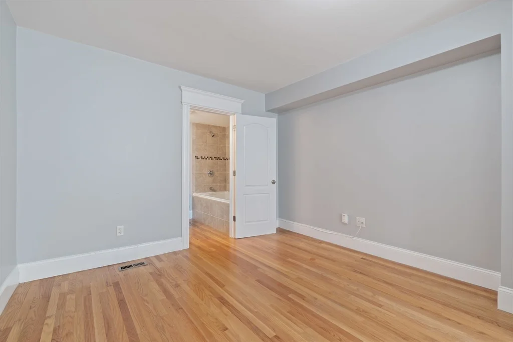 2 bed, 2 bath apartment for rent at 574 East Broadway Unit B, South Boston — photo 18 of 30