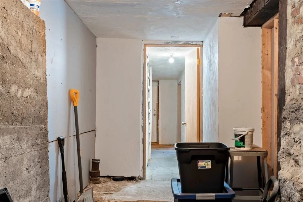 2 bed, 2 bath apartment for rent at 574 East Broadway Unit B, South Boston — photo 27 of 30