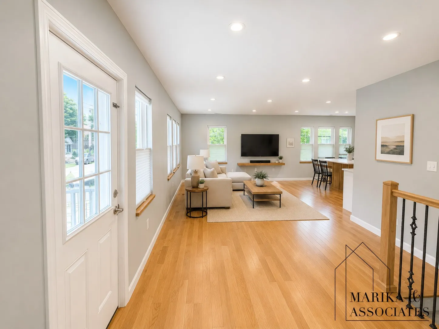 3 bed, 2 bath apartment for rent at 576 Lagrange St Unit 576, West Roxbury — photo 2 of 21