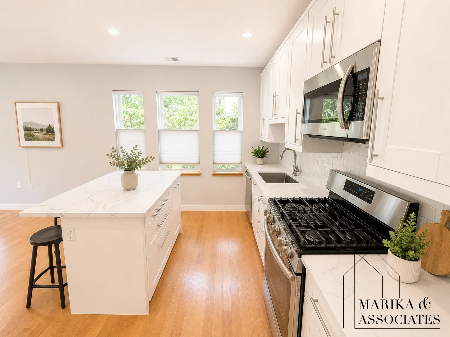 3 bed, 2 bath apartment for rent at 576 Lagrange St Unit 576, West Roxbury — photo 7 of 21