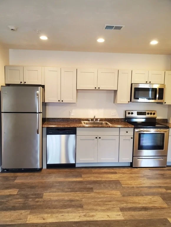 2 bed, 1 bath apartment for rent at 576 South Ave Unit 1, Whitman — photo 3 of 12