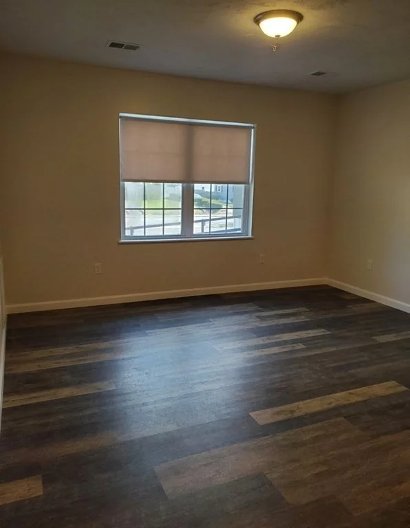 2 bed, 1 bath apartment for rent at 576 South Ave Unit 10, Whitman — photo 5 of 12