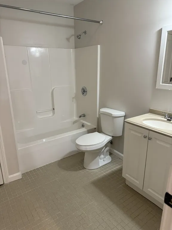 2 bed, 1 bath apartment for rent at 576 South Ave Unit 6, Whitman — photo 8 of 10