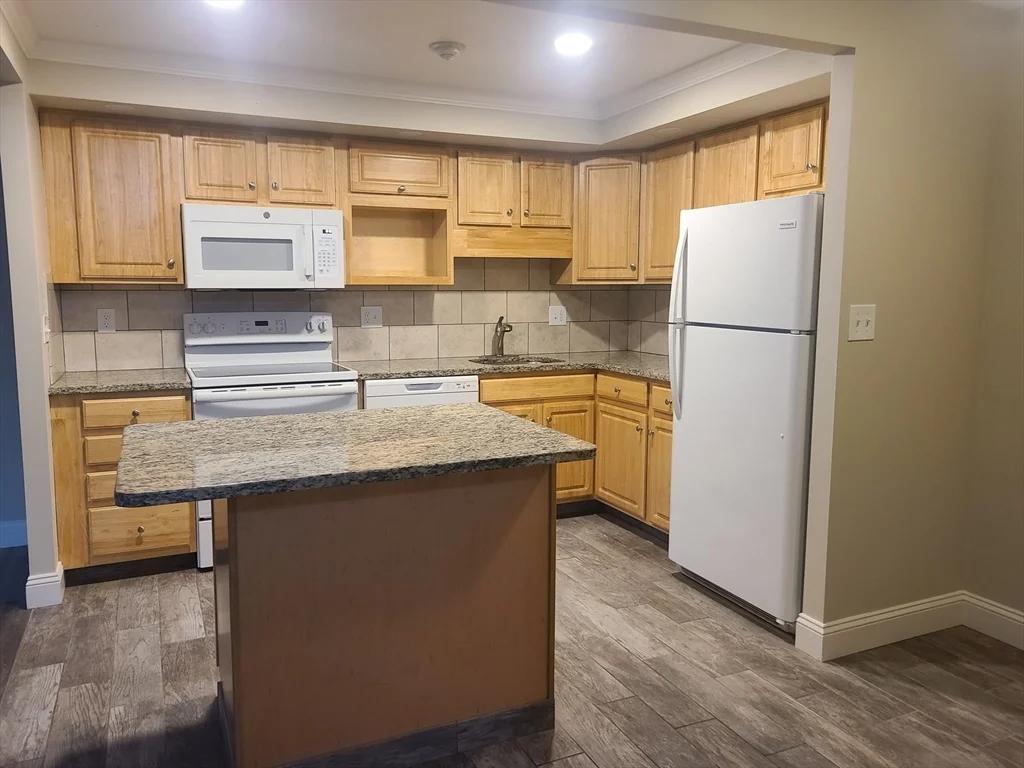 1 bed, 1 bath apartment for rent at 576 Washington St Unit 110, Weymouth — photo 9 of 16