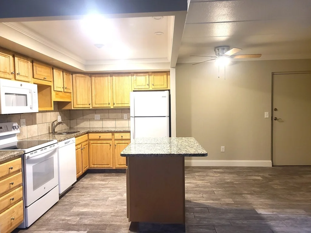 1 bed, 1 bath apartment for rent at 576 Washington St Unit 110, Weymouth — photo 8 of 16