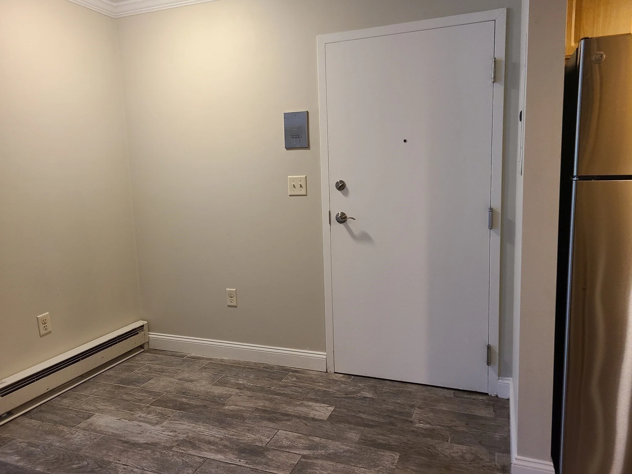 Studio bed, 1 bath apartment for rent at 576 Washington St Unit 111, Weymouth — photo 3 of 21