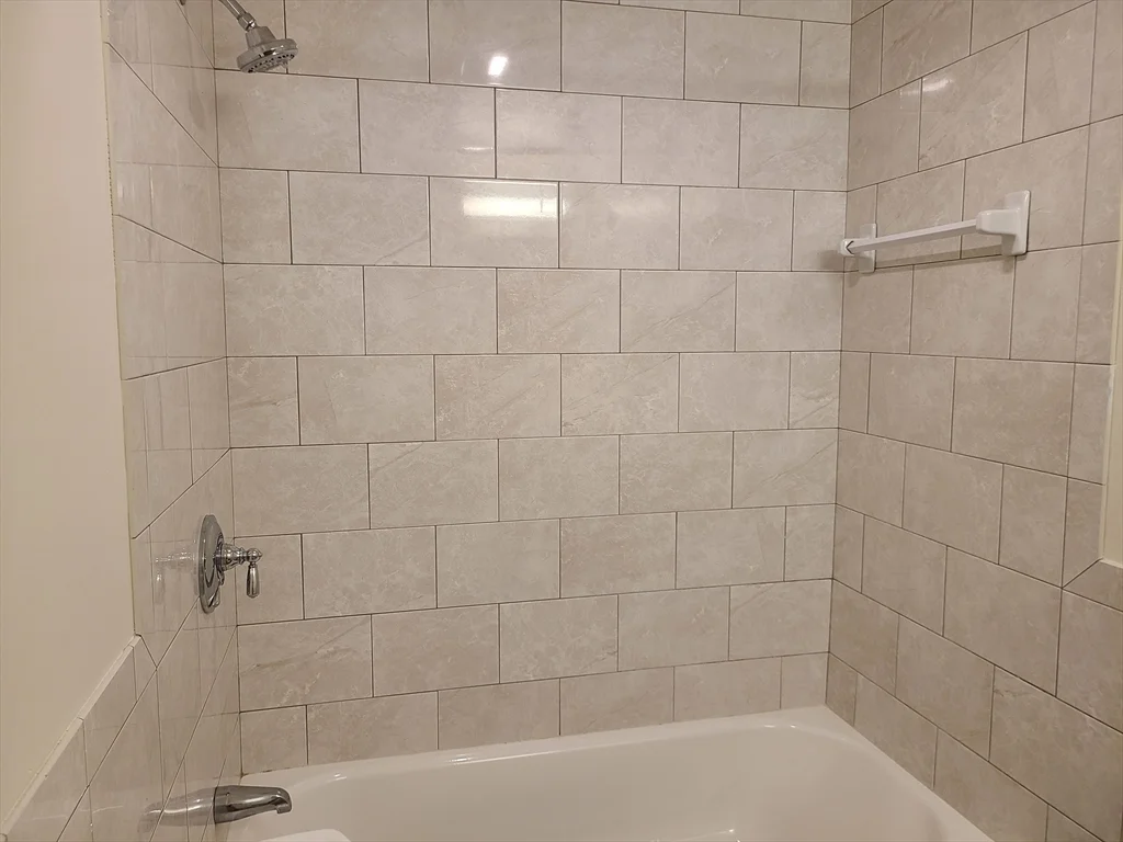 Studio bed, 1 bath apartment for rent at 576 Washington St Unit 111, Weymouth — photo 15 of 21