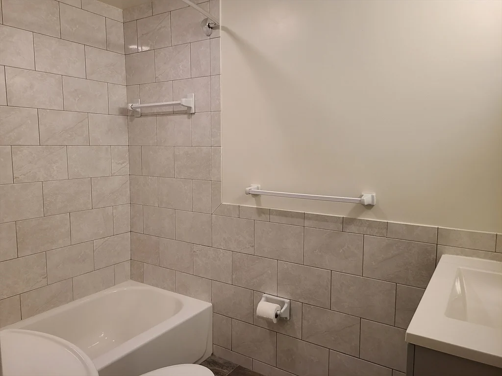 Studio bed, 1 bath apartment for rent at 576 Washington St Unit 111, Weymouth — photo 16 of 21