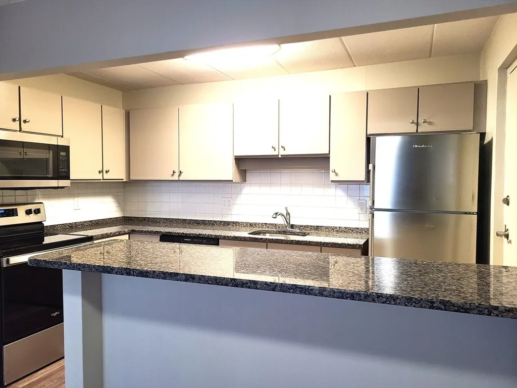 2 bed, 1 bath apartment for rent at 576 Washington St Unit 114, Weymouth — photo 10 of 24