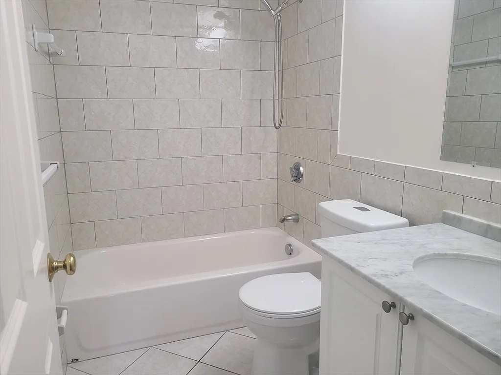 1 bed, 1 bath apartment for rent at 576 Washington St Unit 306, Weymouth — photo 16 of 17