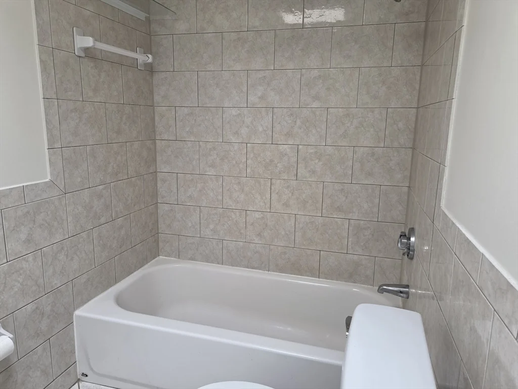 1 bed, 1 bath apartment for rent at 576 Washington St Unit 404, Weymouth — photo 17 of 19
