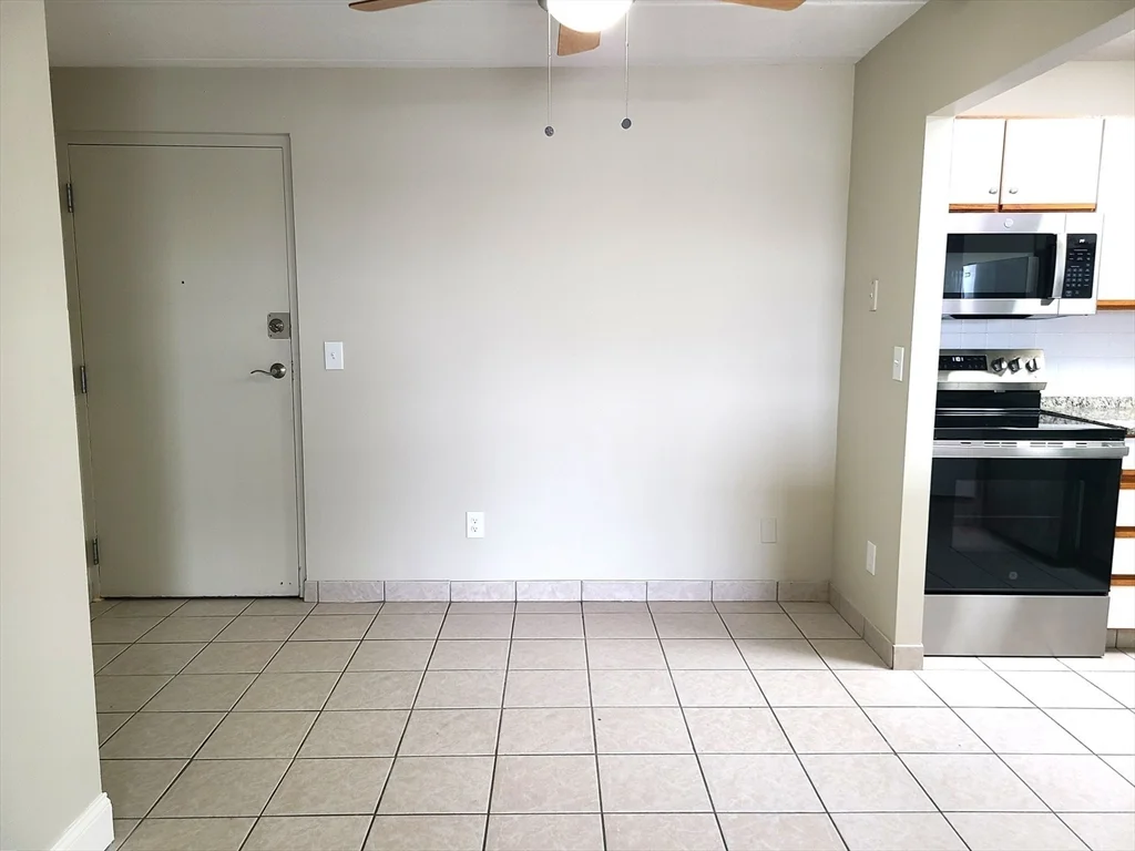 1 bed, 1 bath apartment for rent at 576 Washington St Unit 405, Weymouth — photo 6 of 18