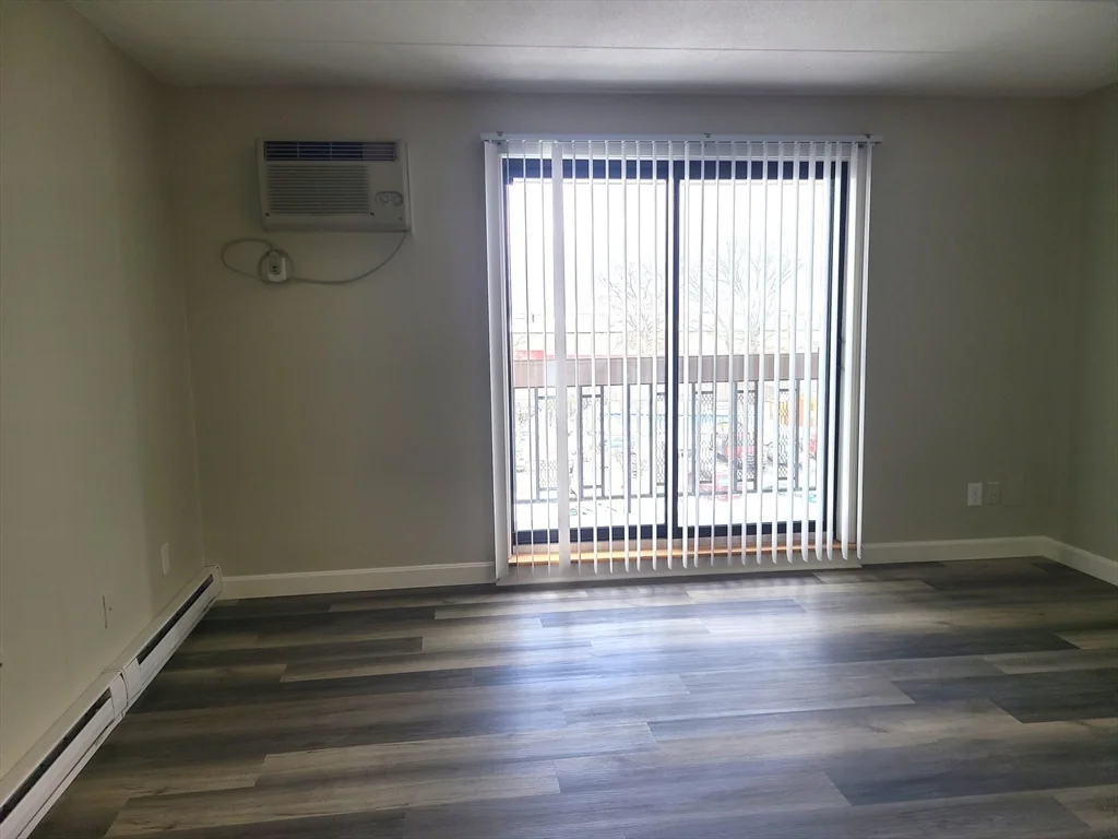 1 bed, 1 bath apartment for rent at 576 Washington St Unit 410, Weymouth — photo 4 of 15