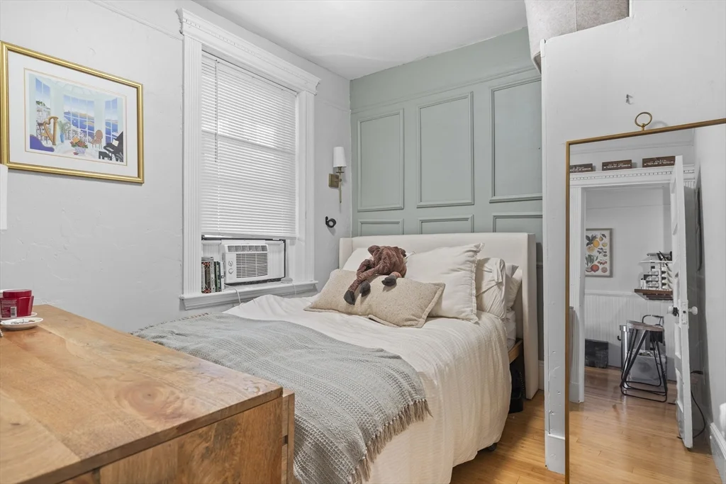 2 bed, 1 bath apartment for rent at 577 Tremont St Unit 2, South End — photo 7 of 10