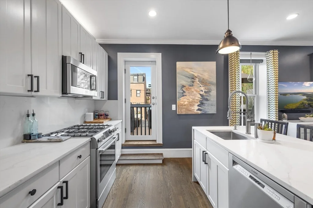 2 bed, 2 bath apartment for rent at 578 Massachusetts Ave Unit 3, South End — photo 12 of 30