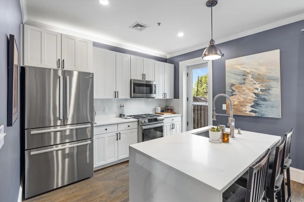 2 bed, 2 bath apartment for rent at 578 Massachusetts Ave Unit 3, South End — photo 9 of 30