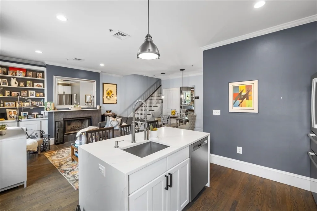 2 bed, 2 bath apartment for rent at 578 Massachusetts Ave Unit 3, South End — photo 13 of 30