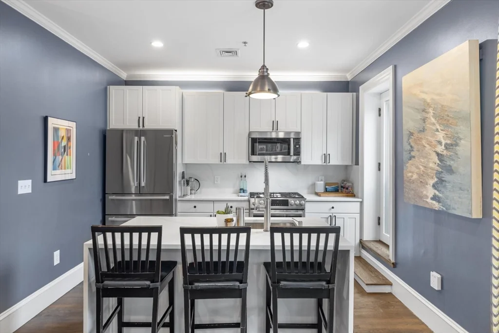 2 bed, 2 bath apartment for rent at 578 Massachusetts Ave Unit 3, South End — photo 11 of 30