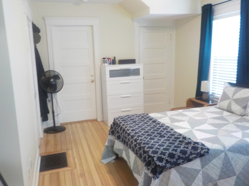 1 bed, 1 bath apartment for rent at 578 Trapelo Rd Unit 1st Floor, Belmont — photo 13 of 22
