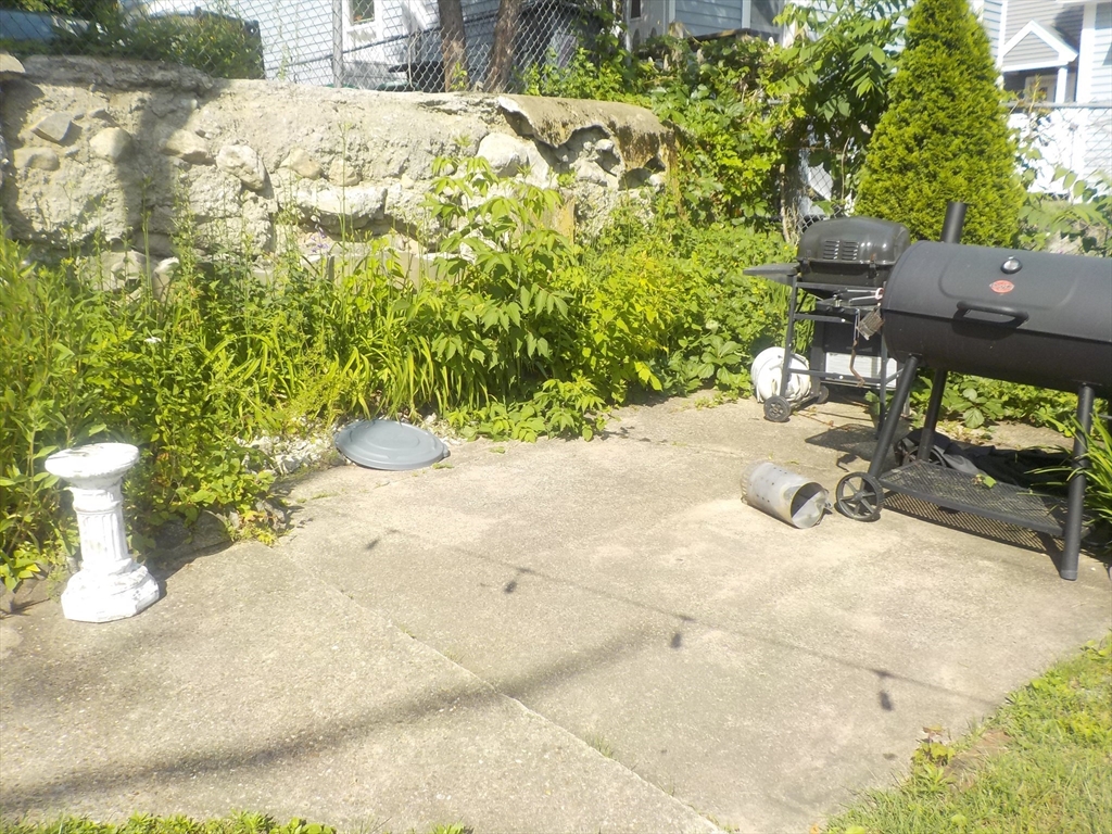 1 bed, 1 bath apartment for rent at 578 Trapelo Rd Unit 1st Floor, Belmont — photo 21 of 22