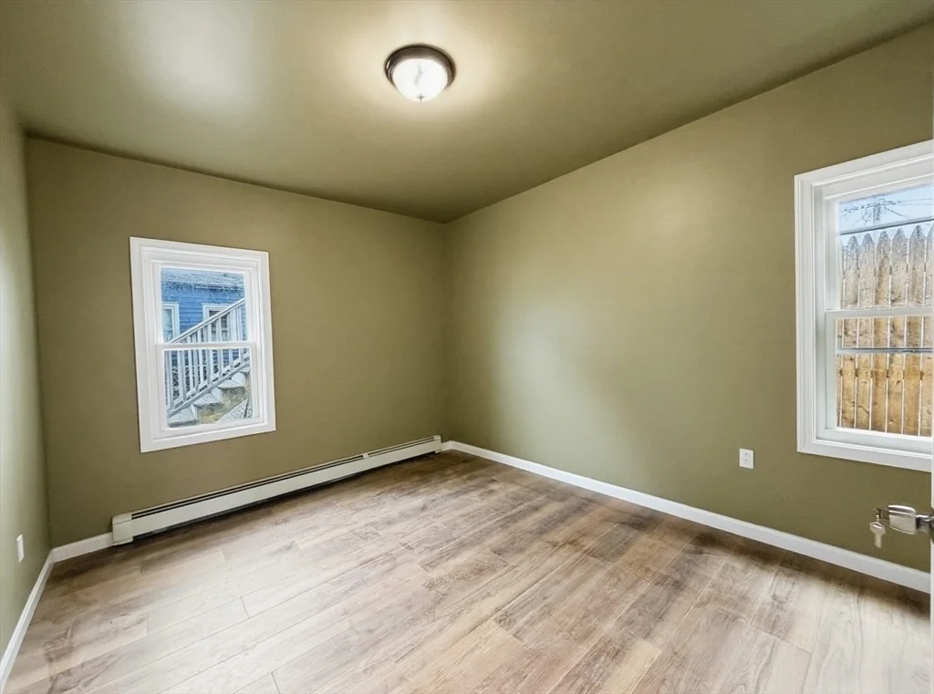 3 bed, 1 bath apartment for rent at 579 Bay St Unit 1R, Taunton — photo 11 of 12