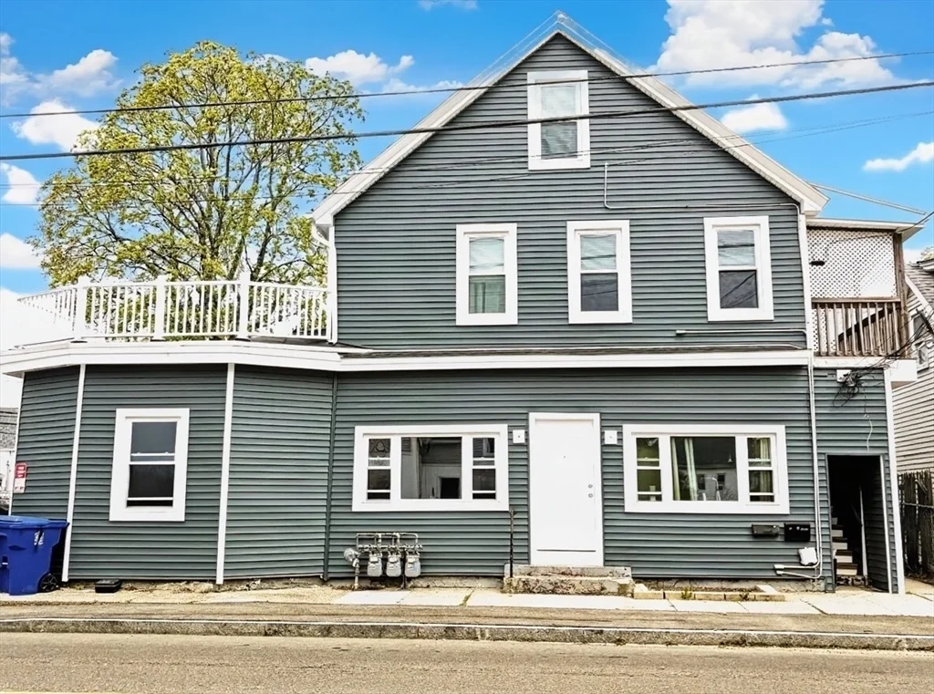 3 bed, 1 bath apartment for rent at 579 Bay St Unit 1R, Taunton — photo 1 of 12