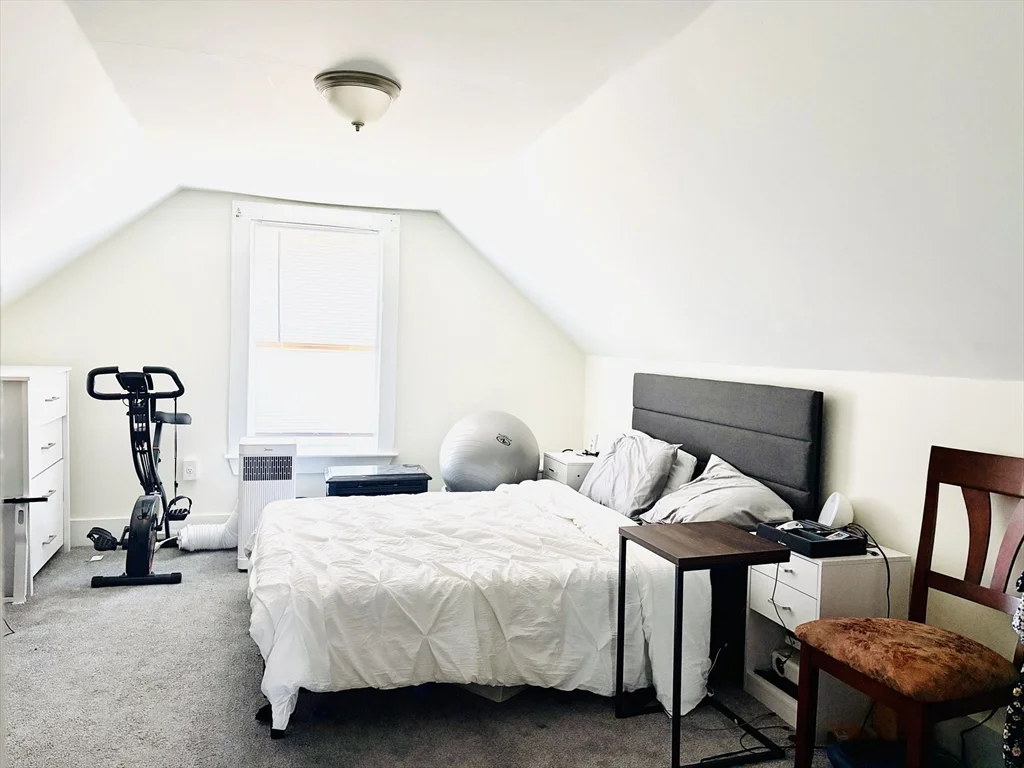 3 bed, 1 bath apartment for rent at 579 Bay St Unit 2, Taunton — photo 10 of 11