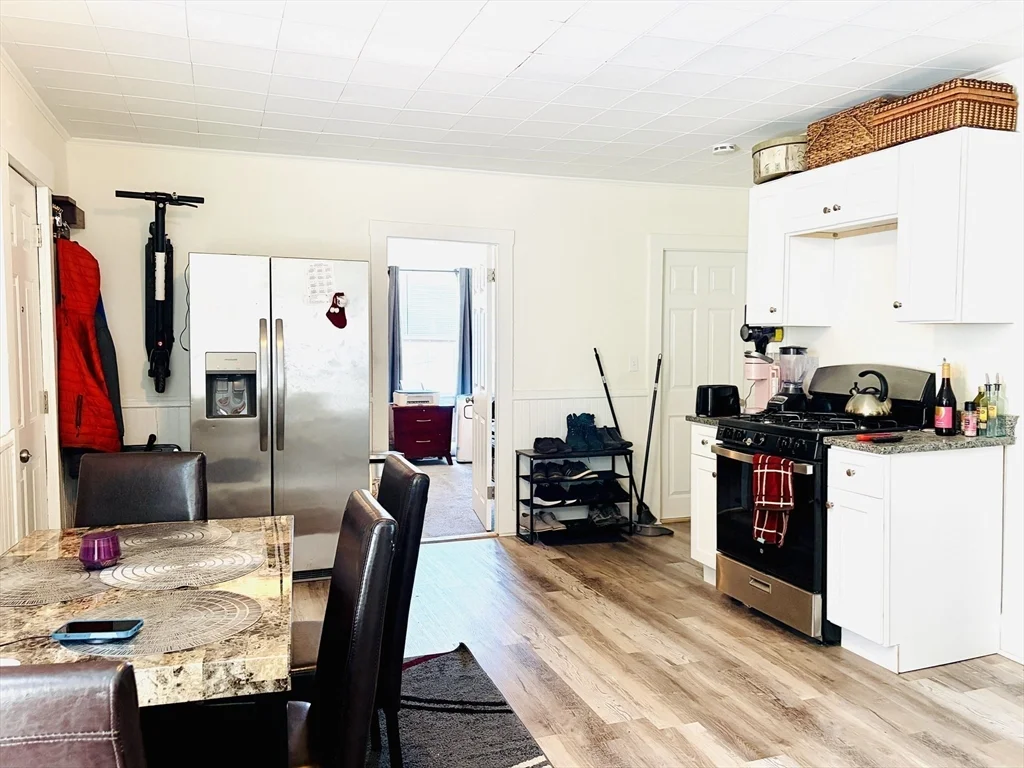 3 bed, 1 bath apartment for rent at 579 Bay St Unit 2, Taunton — photo 3 of 11