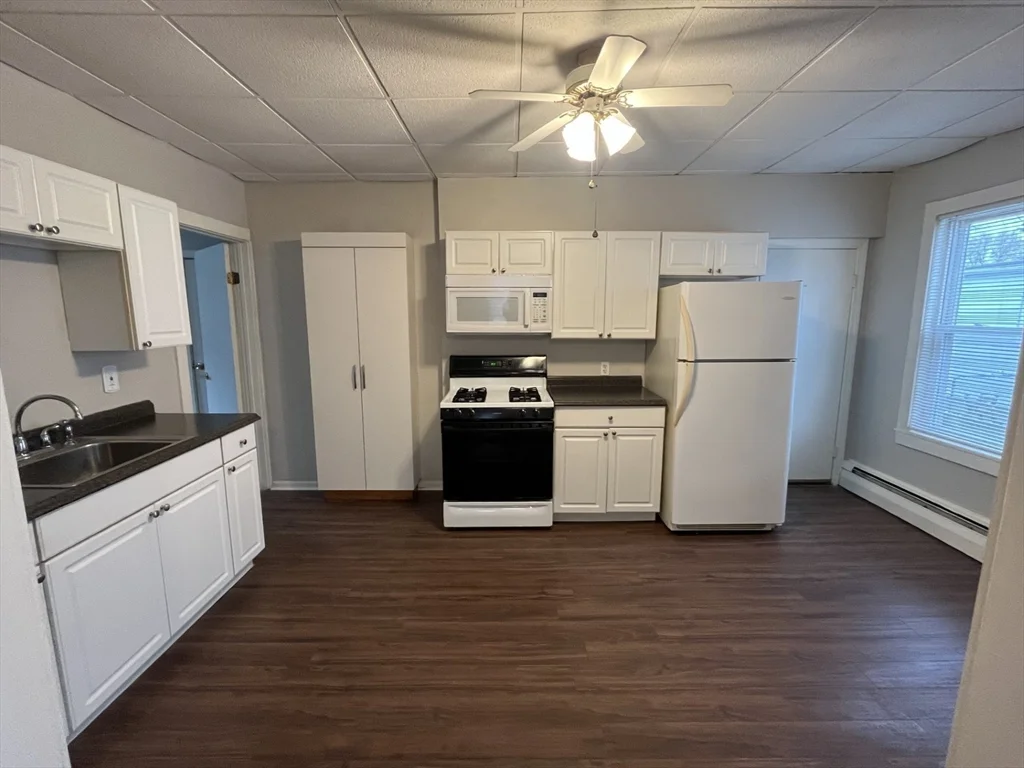 1 bed, 1 bath apartment for rent at 579 South Ave Unit 1, Whitman — photo 2 of 10