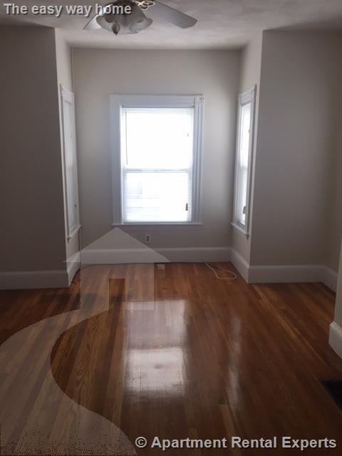 2 bed, 1 bath apartment for rent at 57A Bonair St Unit 1, Winter Hill — photo 1 of 9