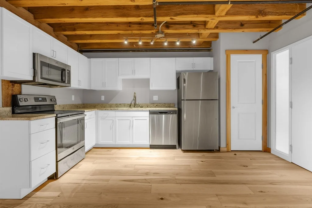 1 bed, 1 bath apartment for rent at 58 13th St Unit 112, Charlestown — photo 2 of 11