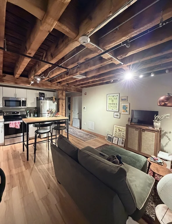1 bed, 1 bath apartment for rent at 58 13th St Unit 112, Charlestown — photo 7 of 11
