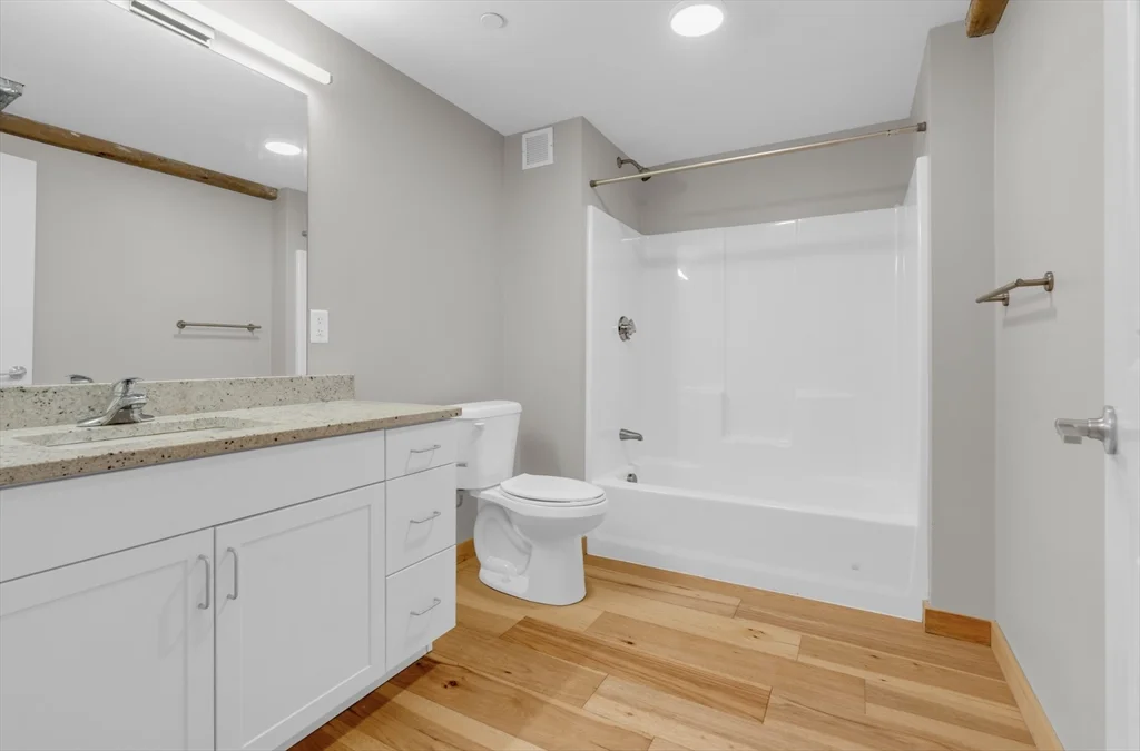 2 bed, 1 bath apartment for rent at 58 13th St Unit 200, Charlestown — photo 9 of 9