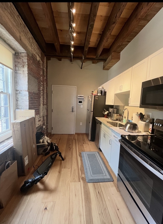 1 bed, 1 bath apartment for rent at 58 13th St Unit 201, Charlestown — photo 3 of 5