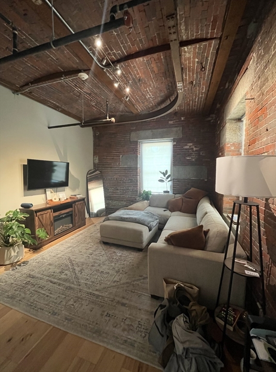1 bed, 1 bath apartment for rent at 58 13th St Unit 201, Charlestown — photo 2 of 5