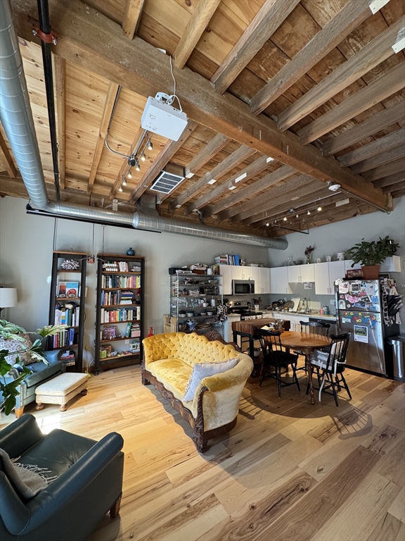 2 bed, 1 bath apartment for rent at 58 13th St Unit 212, Charlestown — photo 6 of 8
