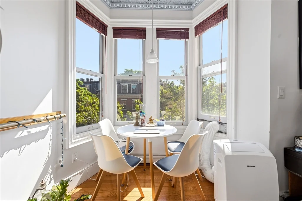 1 bed, 1 bath apartment for rent at 58-60 Clarendon St Unit 3, South End — photo 4 of 12