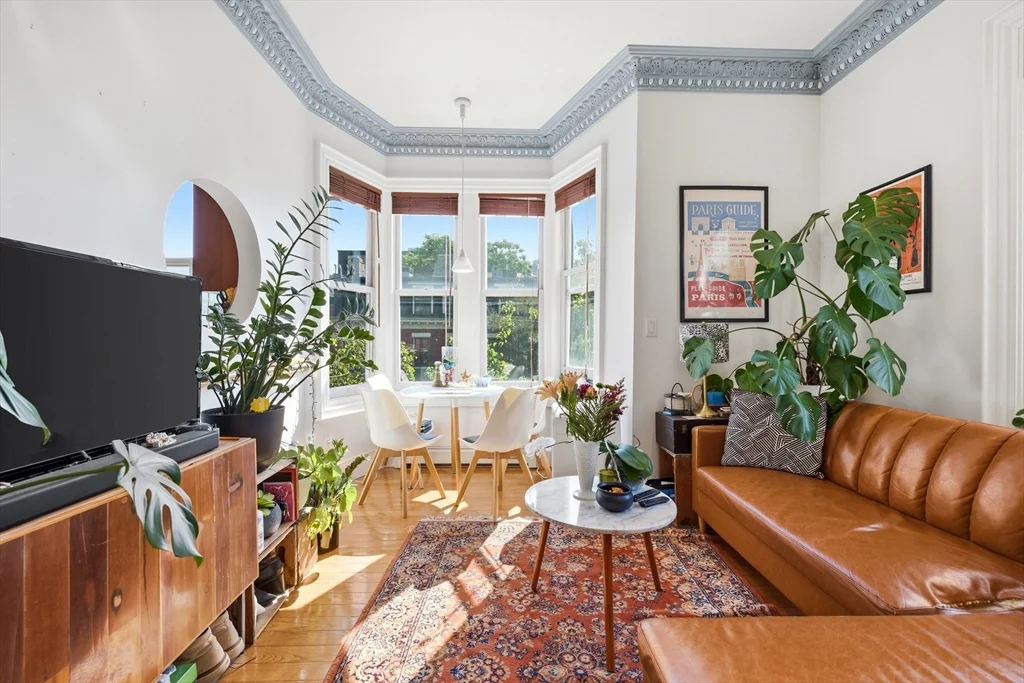 1 bed, 1 bath apartment for rent at 58-60 Clarendon St Unit 3, South End — photo 2 of 12