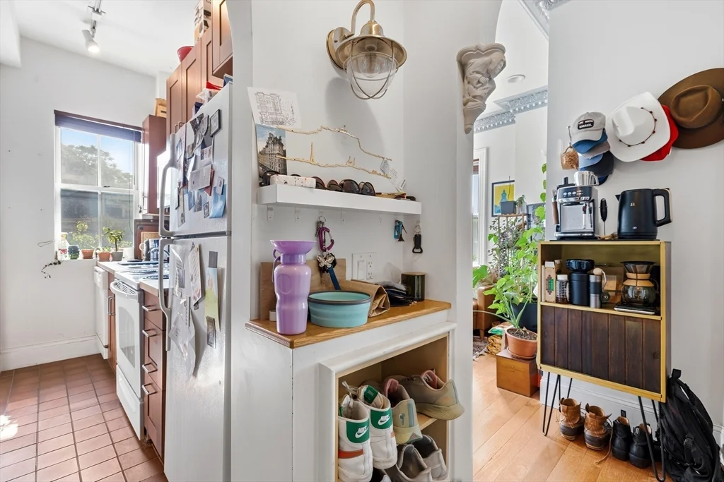 1 bed, 1 bath apartment for rent at 58-60 Clarendon St Unit 3, South End — photo 6 of 12