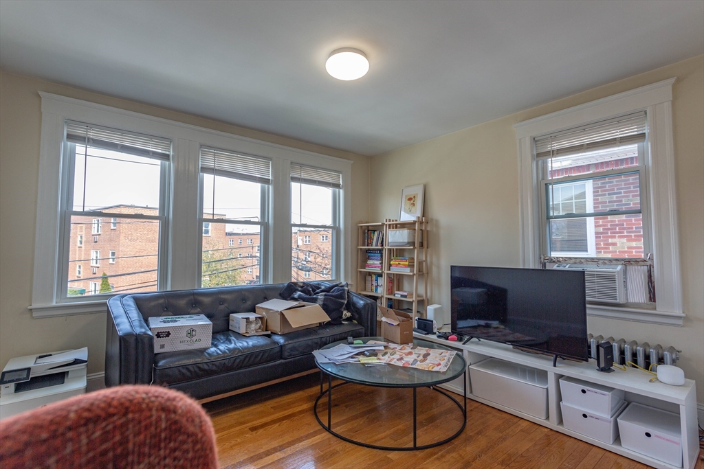 3 bed, 2 bath apartment for rent at 58-60 Colborne Rd Unit 58, Brighton — photo 8 of 10