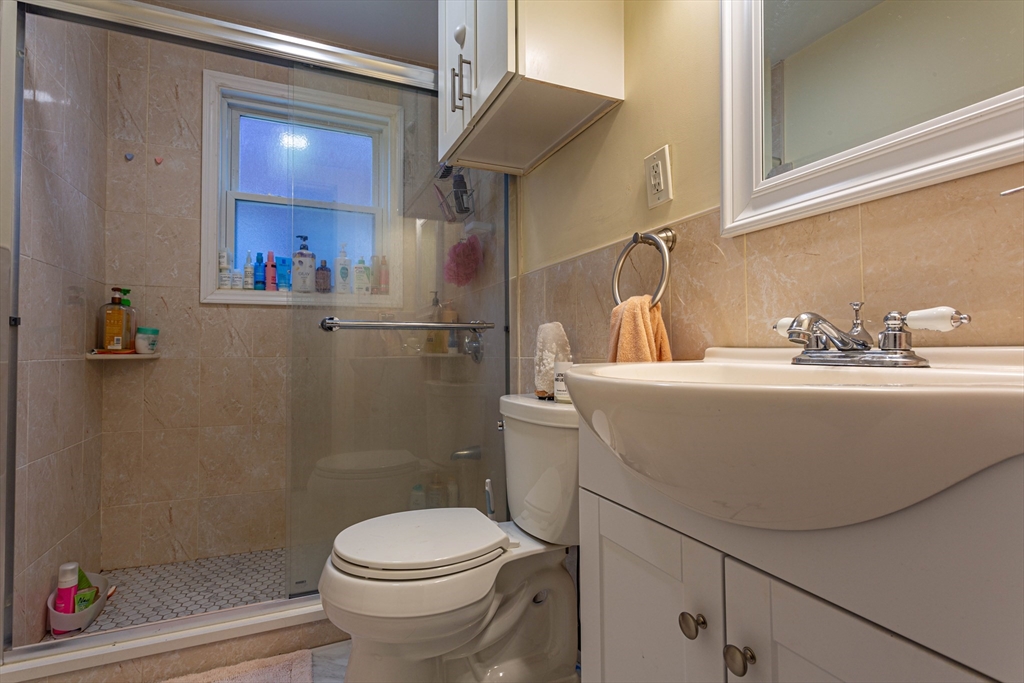 3 bed, 2 bath apartment for rent at 58-60 Colborne Rd Unit 58, Brighton — photo 10 of 10