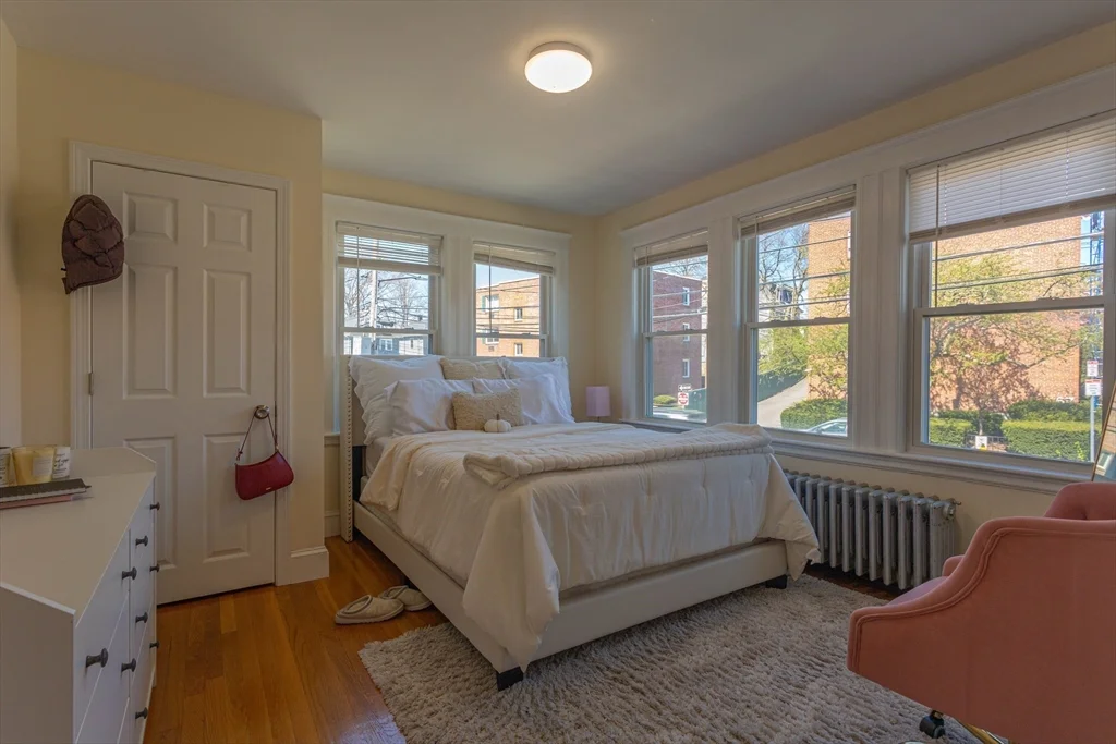 3 bed, 1 bath apartment for rent at 58-60 Colborne Rd Unit 60, Boston — photo 3 of 14