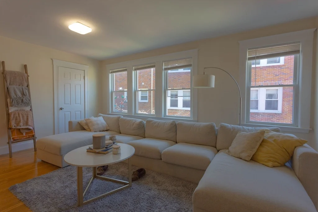 3 bed, 1 bath apartment for rent at 58-60 Colborne Rd Unit 60, Boston — photo 4 of 14