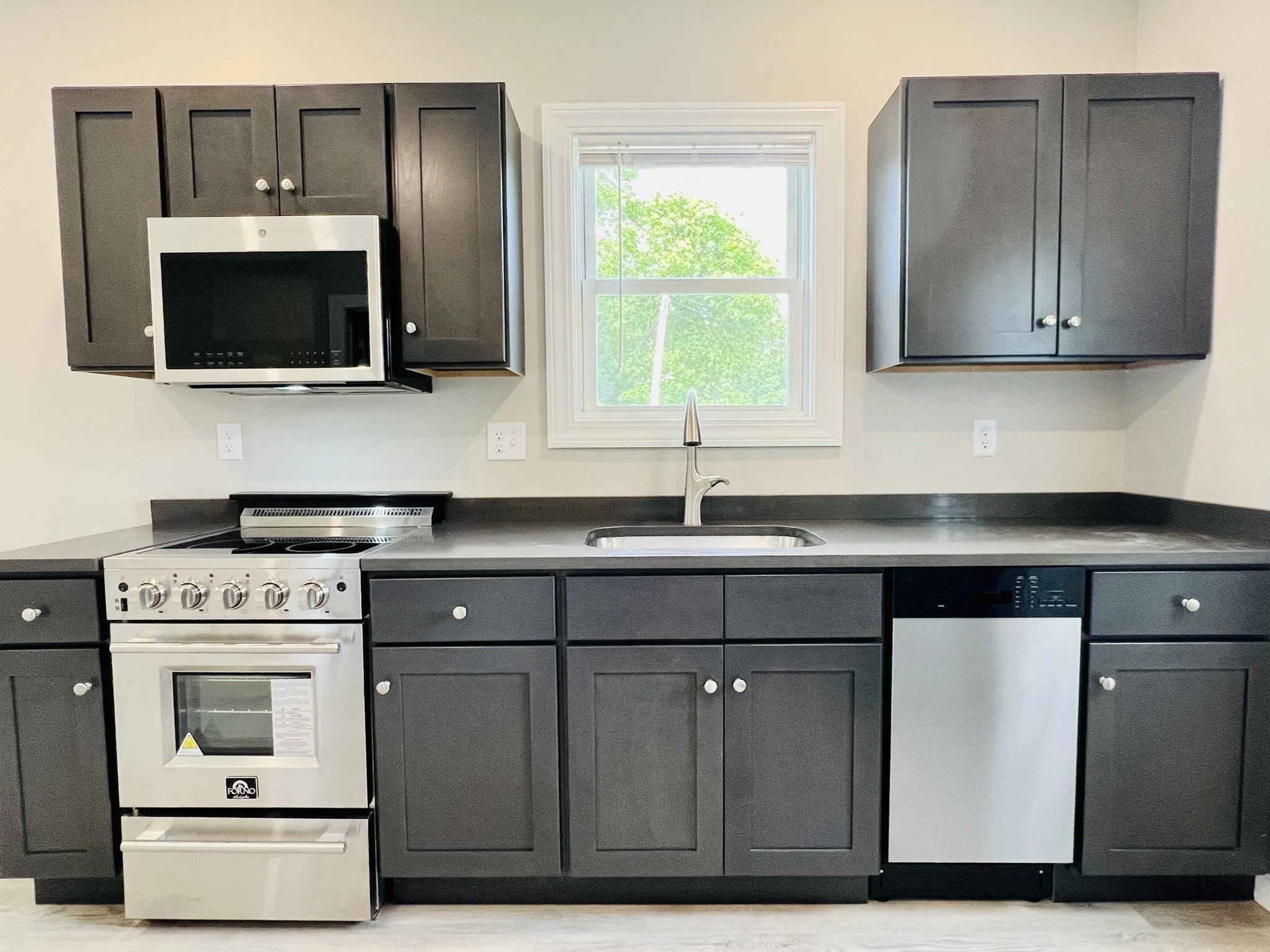 1 bed, 1 bath apartment for rent at 58-60 Mineral St Unit 58 C, Reading — photo 5 of 10