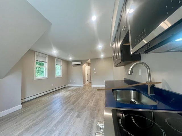 1 bed, 1 bath apartment for rent at 58-60 Mineral St Unit 58 C, Reading