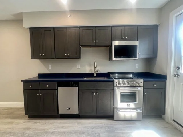 1 bed, 1 bath apartment for rent at 58-60 Mineral St Unit 58 C, Reading — photo 2 of 12